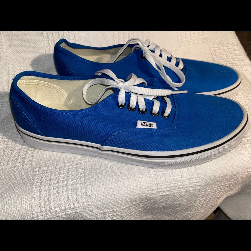 VANS Men’s size 10. LIKE NEW!